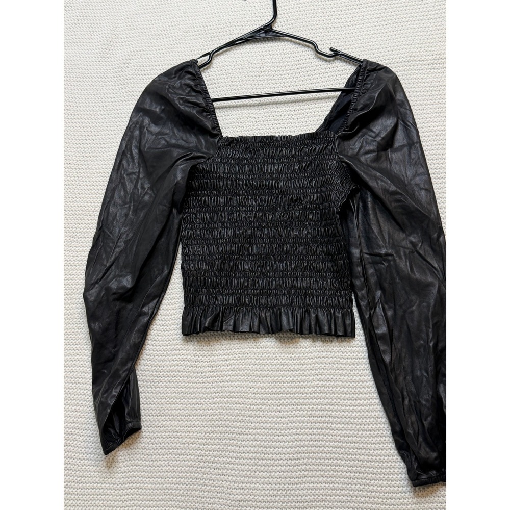 Bagatelle Collection Black Faux Leather Smocked Puff Sleeve Crop Top Medium